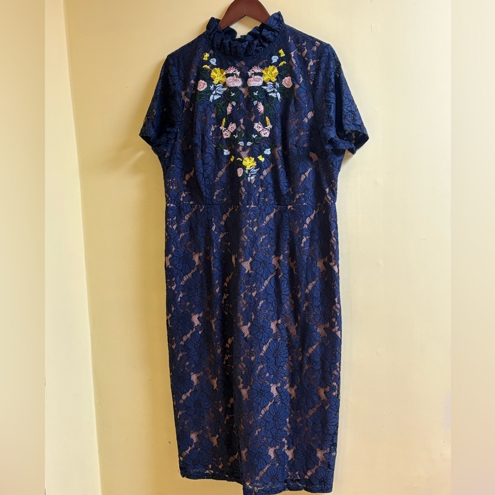 Lovedrobe Blue Lace Overlay Dress with Floral Embroidery Size 20 EUC